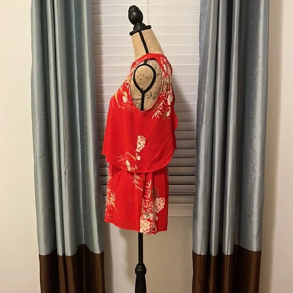 Umgee Red Floral Romper - Picture 2 of 4